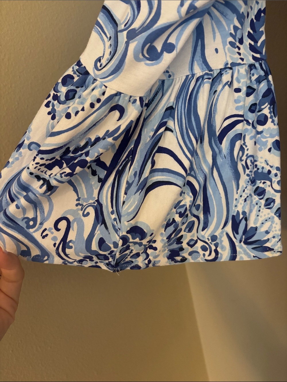Like New Lilly Pulitzer Blue and White Printed Shift Dress with Pink Accents - Picture 5 of 7